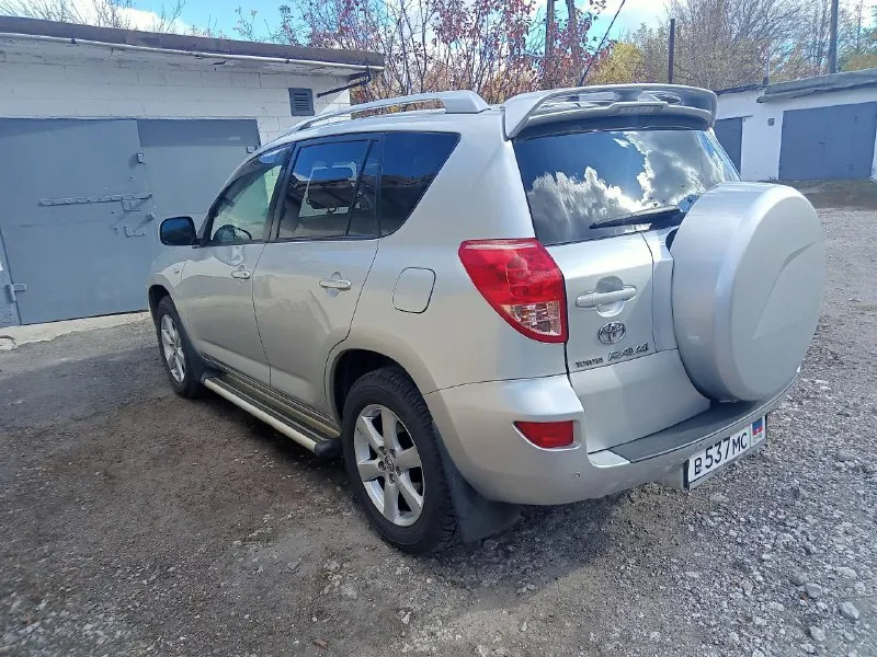 В продаже легенда японского автопрома ● toyota rav 4 ● год выпуска: 2008 ● пробег: 87 000 км ● двигатель 2,0 бензин ● aкпп автомат ● автомобиль официал, куплен в салоне донецка. кузов весь в родном окрасе, двигатель, коробка, ходовая часть на отлично. один владелец за всю историю, сервисная книжка, любые проверки за ваш счёт. ● цена: 1 650 000 рублей ● место осмотра: донецк ● контактный телефон: +7(949)-381-97-61 пишите, звоните, всегда договоримся 📲 tg: ren 📞 звоните: +7(949)3819761 - фотография - 3