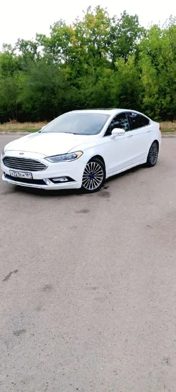 Продам ford fusion 2017 года. 2-х литровый мотор экобуст с турбиной с акпп. комплектация titanium. пробег 106 тыс. км. замена масла каждые 6000-6500 км. лью только liqui moly 5w30. в машине есть все для комфортной езды! - автозапуск с ключа - бесключевой доступ на всех дверях - система стар-стоп - штатная навигация и шикарная музыка - кожаный салон в прекрасном состоянии - акпп шайба и спорт режим -мульти руль - датчик света, оптика супер, дхо - подрулевые лепестки - подсветка салона цвет можно выбрать по вкусу. -электрические передние сидения - память водительского сидения - стеклоподъемники все автоматические - android auto apple carplay - 2-х зонный климат контроль холодит на отлично и подлокотник с охлаждением - круиз контроль - датчик давления в шинах - система удобный доступ в авто - кодовый замок на двери - подогрев сидений машина очень комфортная и динамичная. в комплекте отдам зимнюю резина проехала один сезон. цена 1860000 рублей. торг уместен маши 📞 звоните: +7(959)5360463 - фотография - 7