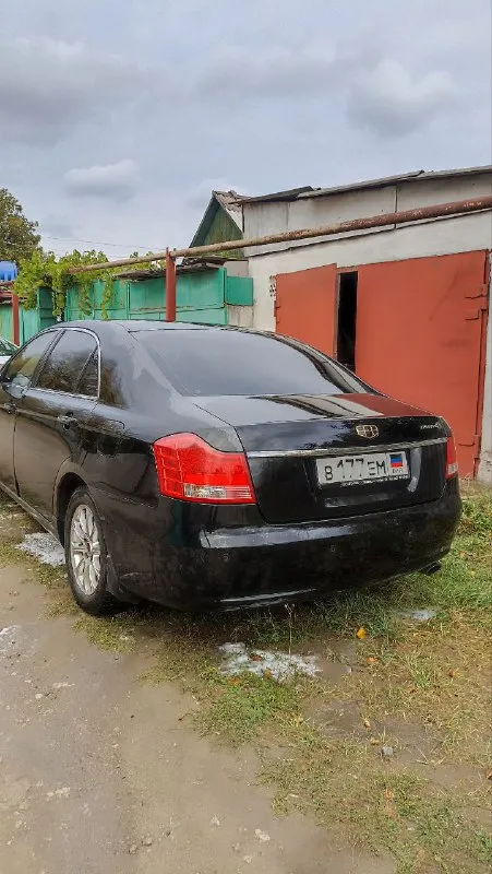 Продам geely emgrand 8, г. енакиево, 2013г. механика 2.0, пробег 97000км. учёт днр/укр. машина на ходу. все то делались вовремя. очень комфортная и мягкая. дорогу держит очень уверенно. большой просторный салон, сзади много места, вместительный багажник. по комплектации: климат контроль, электропакет, эл. стеклоподъемники с доводчиками, тонирование стёкол. кожаный салон. бортовой компьютер. парктроник. усилитель руля. мультируль. центральный замок. сигнализация. два комплекта ключей. есть вопросы по кузову требует внимание на фото видно. цена 400000 руб. торг уместен. отвечу на все имеющиеся вопросы по телефону +7949-357-15-16. 📲 tg: антон николенко 📞 звоните: +7(949)3571516 - фотография - 6