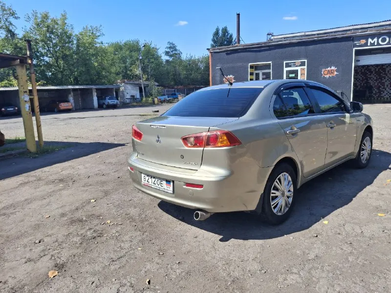 Продаю машину mitsubishi лансер 10 2008. пробег 178000. авто полностью обслужена. механика 1.5 находится в снежном. 750т. торг на месте 79493225674 📞 звоните: +7(949)3225674 - фотография - 2