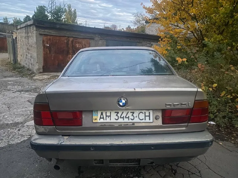 Продам bmw е 34 легендарная мотор 2.5 рядная шаха ходовая мотор и кпп на отлично на полном увереном ходу салон кожа электро люк электро зеркала электра поледемники телефон на учет станет без проблем с машиной отдам новые пороги арки 4 двери и правое крыло цена 200.000 руб донецк +79495213768 📞 звоните: +7(949)5213768 - фотография - 4