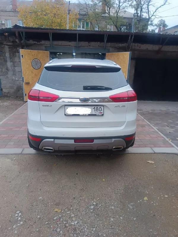 +79493292866 geely atlas 2021 год пробег 40.000км(оригинальный) 2.4 149л. с (атмосферник) передний блок(чугунный) цепь комплектация luxury led + yandex auto бензин, газ( пропан, вписан) автомобиль в отличном состоянии без дтп зеленая автотека вся полностью обслужена 1 800 000 ₽ 📞 звоните: +7(949)3292866 - фотография - 2