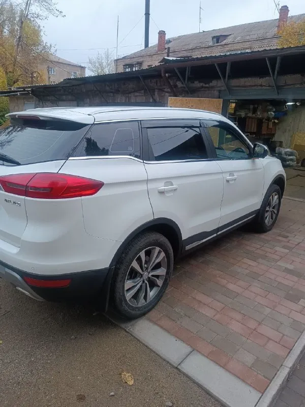 +79493292866 geely atlas 2021 год пробег 40.000км(оригинальный) 2.4 149л. с (атмосферник) передний блок(чугунный) цепь комплектация luxury led + yandex auto бензин, газ( пропан, вписан) автомобиль в отличном состоянии без дтп зеленая автотека вся полностью обслужена 1 800 000 ₽ 📞 звоните: +7(949)3292866 - фотография - 5