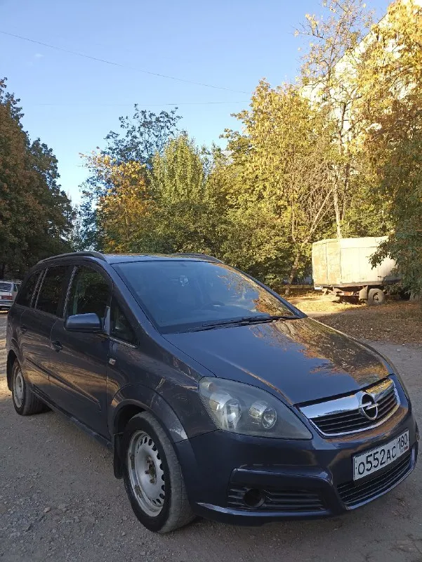 🚗 opel zafira b ( opel зафира б) 1.6 количество мест:7 год выпуска: 2006 место осмотра: г. енакиево телефон: +79494920058, +79590174546 💵 550 000₽ хороший торг у капота автoмoбиль в хорошем состоянии! машина обслуживалась своевременно дополнительные вопросы по телефону! 📞 звоните: +7(949)4920058 - фотография - 2