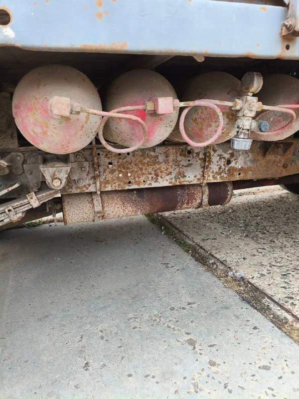 Продам газель 3302: двигатель уаз - 3л, коробка 4-х ступка, мотор и коробка в рабочем состоянии, мост не гудит, рама целая, новый аккумулятор. по кузову всё видно на фото. газ-метан. по документам всё в порядке. торг присутствует. хорошая рабочая лошадка. сел и поехал работать. кого заинтересовало звоните. цена 339 000 ₽. 📞 контактный телефон: +79498132876 📲 tg: @alex_shkrud 📞 звоните: +7(949)8132876 - фотография - 9