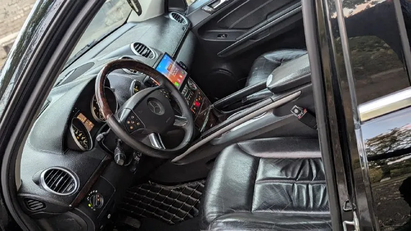 📢 продам или обменяю mercedes gl самой полной комплектации не бита не крашена 🔥(цена1м400тр торг) можно и в кредит 🔹год 2009 🔹двигатель 5.5 газ бензин 🔹коробка: автомат 🔹учёт рф любое оформление цена 1м.400тр торг звоните 🔹авто в хорошем состоянии не бита не крашена 100% 7 мест ходовка супер двигатель и кпп работают отлично, кузов в идеальном состоянии, музыка, без ключевой доступ климат подогрев сидений дачик света и дождя 2люка dvd музыка haman karden подруливающие лепестки и много другого сигнализация, эл стеклоподъёмники и т. д 🔹телефон :(+79497396813)(телеграм+7949739681 📲 tg: ваня костенко 📞 звоните: +7(949)7396813 - фотография - 8