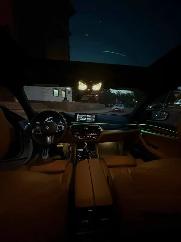 Bmw g30 540 xdrive 04 месяц 2020 года. привод: полный двигатель: 3.0 b58 st2 + 500 л. с (кому не нужно, можно отшить в сток, была куплена мною mxd лицензия вместе с адаптером. ) 2 комплекта колес ( зима новая проехала тыс 5 от силы) самый надежный мотор b58 масло менял каждые 5тыс, за этот промежуток всегда был уровень. комплектация m-sport pro: музыка harman cardon, старт-стоп, проекция, бесключевой доступ на всех дверях, возможность открытия/закрытия багажника с кнопки, а также система hands-free(ногой), люк обслуженный, туманки, системы android auto, apple carplay, комфортные сидения с подогревом, а так же множеством регулировок, черный потолок, и многое др. на автомобиле полный м-пакет и заводские м-тормоза, спортивная выхлопная система atm возможностью регулирования с пульта (тише/громче). цена 4.600.000 макеевка +7 949 456 86 29 - фотография - 9