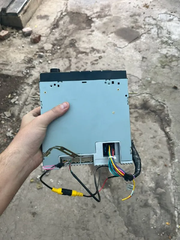 Продам магнитолу eplutus ca831 max на системе андроид с выездным 7-ми дюймовым экраном технические характеристики: типоразмер: 1din дисплей: 7 дюймов, lcd hd сенсорный разрешение: 1280x7200 операционная система: android 12.0 процессор: mt8163, a53, 1.5ghz, 64 бит оперативная память: 4гб встроенная память: 64гб диапазон частот: 87.5-108мгц / 522-1620кгц поддержка аудио форматов: mp3/wma/wmv/ac3/ogg/flac/web аудио поддержка воспроизведения видео в форматах: avi/mkv/mp4/rmvb/vob и все видео форматы android воспроизведение видео: 480р/720р/1080р поддерживаемые изображения: jpeg/bmp/gif/png встроенный gps модуль: есть встроенный wi-fi: есть bluetooth: есть микрофон: есть мощность: 4 x 50 ватт питание: 12в интерфейс: usb, tf, fm, bluetooth, wi-fi, gps, вход для камеры переднего/заднего вид, aux-вход цена: 6500₽ остальные вопросы в лс или по номеру телефона: +79494110104 📞 звоните: +7(949)4110104 - фотография - 2