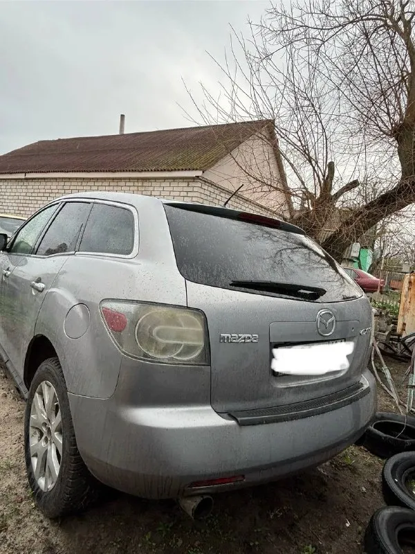 Mazda cx-7 2006 год 2.3 л 248 л. с. 🇷🇺 российский учёт ✅ птс, стс, хорошая зимняя резина ✅ юридически чистый автомобиль, можно регистрировать в гибдд 🔥 максимальная комплектация. из основного: кожаный салон, камера заднего вида, люк, климат, круиз контроль, датчики света, дождя, электрорегулировка зеркал, задний дворник с брызговиком, подогревы сидений, мультируль, бесключевой доступ, премиальная музыка bose, электрорегулировка водительского сиденья и т. д. 🛻 кузов в неплохом для своих лет 📌двигатель в порядке 📌ходовая часть менялась 📌прокладки все менялись цена 600.000 не находу: нужно менять телевизор, радиатор, корпус масляного фильтра по всем вопросам в личные сообщения или по номеру телефона автомобиль находится в станице луганской срочная продажа❗️❗️❗️ +7 (959)5931464 данил 📞 звоните: +7(959)5931464 - фотография - 2