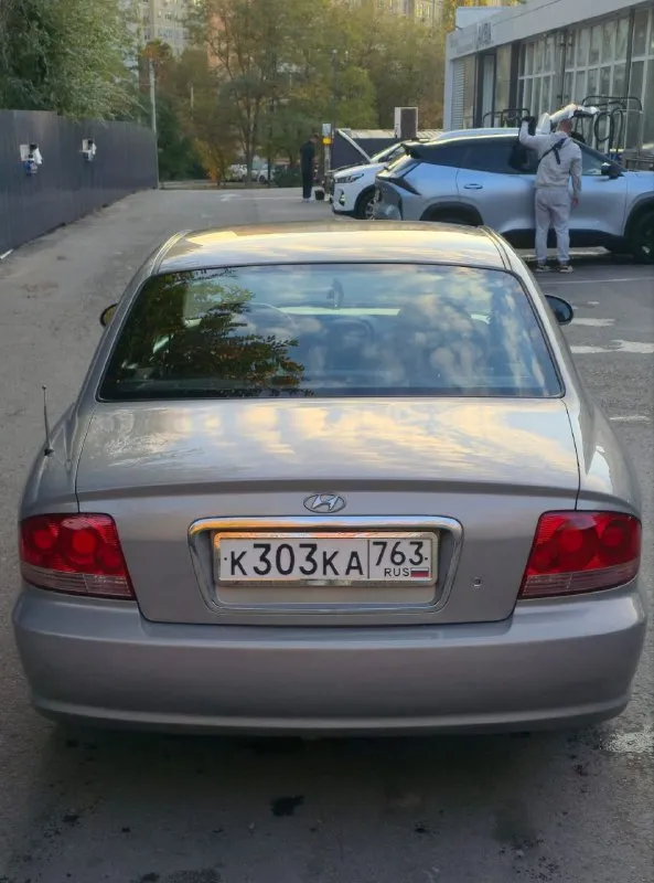 Срочна продам hyundai sonata 4 поколения в кузове ef год 2009 двс 2.0 мкпп 5ст механика авто в заводском состоянии дтп не участвовал в заводском окрасе остекление заводское в том числе и лобовое техническое состояние без нарекания капиталовложений не требует от слова совсем. .. любые проверки за ваш счёт приветствуется все расходники заменены любые проверки за ваш счёт комплектация полная электропакет в авто работает каждая кнопочка каждая функция юридический кристально чисто любой вид оформления продажи с переоформлени мрэо птс оригинал место осмотра г донецк +79494491943 если не дозвонились на этом номере telegram с реально покупателем готов торговаться но остальные вопросы готовы ответить по телефону 📲 tg: максим ворошиловский 📞 звоните: +7(949)4491943 - фотография - 3
