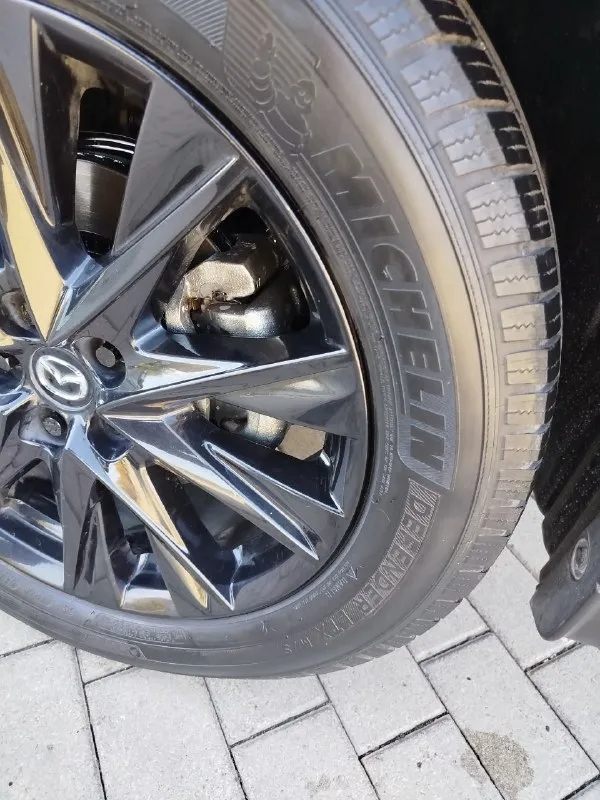 Супер редкая комплектация 2.5 turbo skyactive g(расход трасса 8.7 город 9.5), в кузове black carbon edition, авто японской сборки, максимальной комплектации, есть все диски 19"(black edition), два ключа, на зимней резины micheline, бес ключевой доступ, датчики мертвых зон, люк система курсовой устойчивости esp, акустическая мультимедиа bose ( с оригинальным сабвуфер), активный радар, полный электронный привод, салон черная кожа, красная строчка, руль и дверные карты черная кожа и карбоновые оригинальные вставки, планшетный монитор нового поколения, оригинальный коврики mazda в салоне и в багажнике, датчик света(с системой автоматического переключения дальний/ближний), люк, электро ручник с функцией автоматического снятия, датчик дождя, задняя крышка багажника с приводом, авто обслужено, масла фильтра поменял!авто без косяков, вложений не требует, сел и поехал!3100000руб. торг. +79494901338 📲 tg: олег 📞 звоните: +7(949)4901338 - фотография - 10