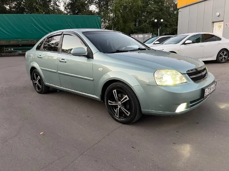 Продам chevrolet лачетти. год 2006.пробег 197 тыс км подтвержденный автотекой. объём 1.4.много чего... - фотография