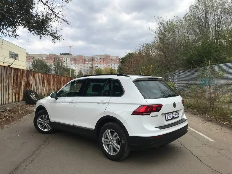 Продам volkswagen tiguan 2019
Двигатель 1.5 tsi бенз (150л. С)
Коробка робот, пер. Привод
Адаптивные лед фары, салон кожа, фулл эл. Сиденья, эл. Багажник, без ключевой доступ, старт-стоп, двухзонный климат, подогрев сидений, мультируль, парктроник 360, автодальний, удержание в полосе. ..
Оформление на вас, вы первый хозяин в птс!
Цена 2.350 мл
79591388323 Владимир
📞 Звоните: +7(959)1388323 - фотография - 3