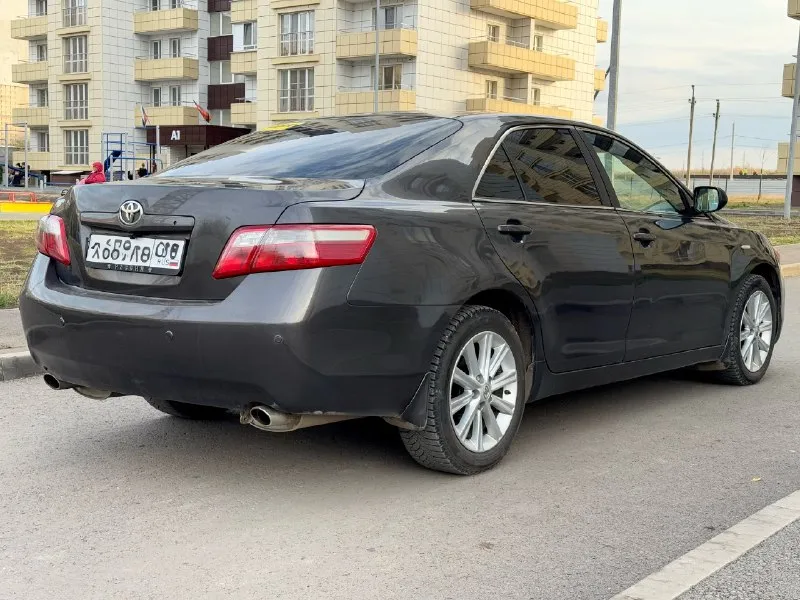 🔥🔥🔥продам🔥🔥🔥 марка: toyota модель: camry (xv40) год: 2008 двигатель: 3.5 бензин! кпп: автоматическая ( легендарная надежность и изящность. тайота камри 40. авто в нормальном внешнем и техническом состоянии. двигатель работает отлично, не дымит, едет очень уверенно. самая лучшая связка 3.5 двигатель и классический автомат («японцы делают вещи!») автомат листает идеально. автомобиль капитальных вложений не требует. уже обута хорошая зимняя резина. салон в отличном состоянии. климат-контроль холодит, электростеклоподъемники, лэд оптика, электро корректор зеркал, датчик света, датчик дождя, круиз контроль, качественная мультимедиа, электрорегулировки сиденья. масла фильтра поменяны 2 тыс. назад. сел и уехал куда угодно. юридически чистая переоформление без проблем. цена 1 млн 120 тыс. рублей. возможен обмен. осмотр луганск или алчевск. +79592532084 📞 звоните: +7(959)2532084 - фотография - 6