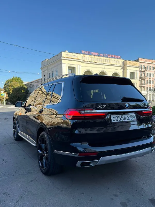 Продам bmw x7 мотор 3л бензин b58 пробег 99.000км авто в идеальном состоянии, работает абсолютно всё, есть все ассистенты и помощники, 360 камера полностью обслужен, все масла и жидкости поменяны на пневме 3 ряда сидений покрыт керамикой новая резина в заводском окрасе гаражное хранение цена 6.6млн +79493338059 - фотография - 5
