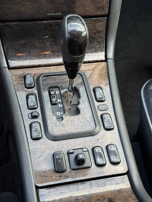 Mercedes-benz e280, w210, 2001 года выпуска, акпп, задний привод, в кузове черного цвета, комплектация avantgarde, vin: wdb2100631b308912. один собственник. автомобиль приобретен новым в автосалоне. обслужен. два комплекта шин. два ключа. гаражное хранение. юридически чист. недостатки лкп в силу возраста. был в дтп. автомобиль находится в городе донецке донецкой народной республики. стоимость - 900 000₽ к. т. +79493053411, @kbb0101 - фотография - 7