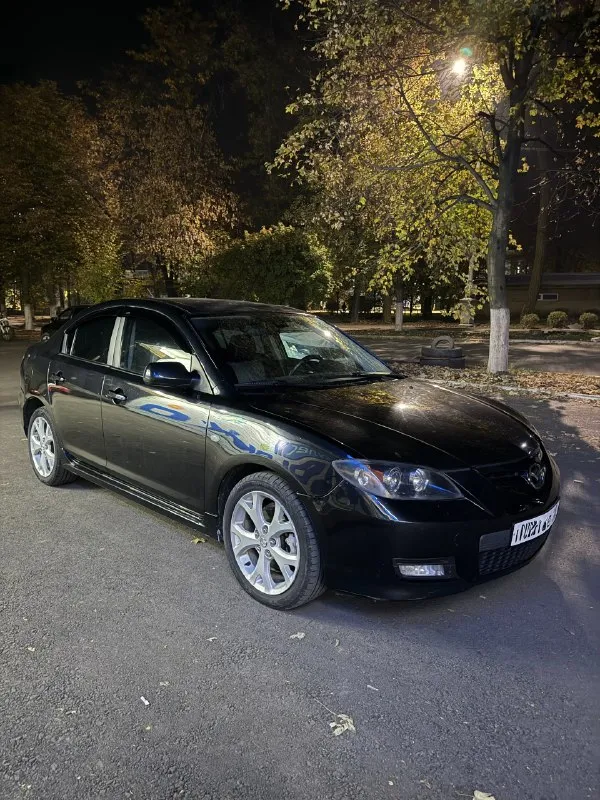 Продаю mazda 3 bk машина в хорошем состоянии, пробег 200.000 км, 2007 год выпуска ❗️ по техничке все работает ❗️ из минусов: - для данных машин - это слабый металл. есть недочеты по порогам и мелкие сколы по кузову (ничего критичного нету) 🚨была сделана капиталка мотора, заменены вкладыши, кольца, коленвал, и шатун 1 ❗️ литые оригинальные диски с новой резиной ikon (отъездила 1 сезона) ❗️ редкая комплектация sport, мотор 2.0 на механической 6-ти ступенчатой коробке передач (ездили на ней очень аккуратно и только по городу). ❗️ полностью работающий 1-зонный климат контроль. ❗️ если нужны фото и тд в лс связь +79494959427 (телеграмм на этот же номер, желательно писать ) ❗️ город торез ❗️цена 550.000 рублей торг у капота 📞 звоните: +7(949)4959427 - фотография - 3
