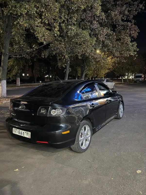Продаю mazda 3 bk машина в хорошем состоянии, пробег 200.000 км, 2007 год выпуска ❗️ по техничке все работает ❗️ из минусов: - для данных машин - это слабый металл. есть недочеты по порогам и мелкие сколы по кузову (ничего критичного нету) 🚨была сделана капиталка мотора, заменены вкладыши, кольца, коленвал, и шатун 1 ❗️ литые оригинальные диски с новой резиной ikon (отъездила 1 сезона) ❗️ редкая комплектация sport, мотор 2.0 на механической 6-ти ступенчатой коробке передач (ездили на ней очень аккуратно и только по городу). ❗️ полностью работающий 1-зонный климат контроль. ❗️ если нужны фото и тд в лс связь +79494959427 (телеграмм на этот же номер, желательно писать ) ❗️ город торез ❗️цена 550.000 рублей торг у капота 📞 звоните: +7(949)4959427 - фотография - 4