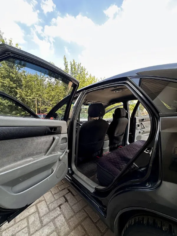 Продам chevrolet lacetti 1.6 2007г. выпуска. осмотр г. ждановка- енакиево кузов в нормальном состоянии, правый порог требует замены. по технической части нареканий нет, мотор работает плавно и ровно, коробка тоже работает мягко. подвеска в хорошем состоянии 2эл. стеклоподъёмника 2 подушки безопасности, подогрев заднего стекла. хорошая музыка, центральный замок, сигнализация. летняя резина на дисках, зимняя резина на штампах в хорошем состоянии. установлен газ, надо только подключить кнопку ( газа ) остальные вопросы по телефону +79493267646 цена 430 тыс ₽ торг у капота хорошему покупателю 📞 звоните: +7(949)3267646 - фотография - 4