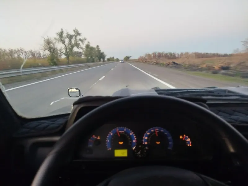 Продается нива laura 2006 г. в. основные характеристики: -инкасаторская /бронированная (лобовое и передние двери разбронировали ) -передние двери установлены стеклоподъёмники. - - бензин 1,7 инжектор 80 л. с - вес 1500- максимальная нагрузка 2000кг. - привод 4*4 пониженная, блокировка работает. - 5 ступенчатая механика -пробег 203.000км. -все запчасти от 21214 документы в порядке цена 400т. р. торг тг. +79147368616 тел. +79497144298 📞 звоните: +7(949)7144298 - фотография - 2