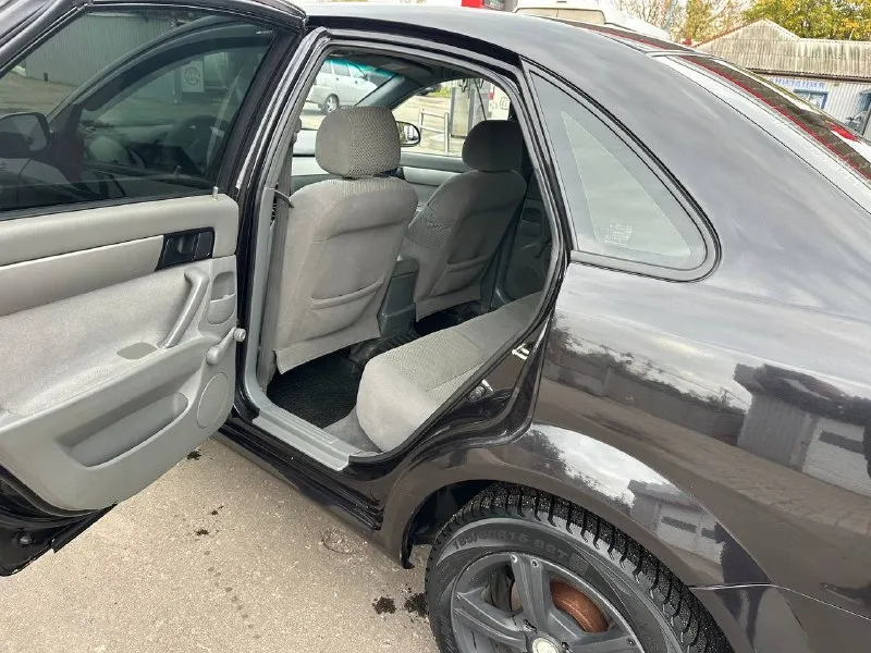 Продам chevrolet лачетти 2012 год 1.4 двигатель состояние как на фото ухоженный автомобиль я собственник тянет очень хорошо ходовая часть на отлично 👍 в машине работает все все жидкости по меняны масло поменяно автомобилем будете довольны едет очень мягко, комфортно коробка втыкается очень плавно и мягко машина без вложений, сел и поехал документы чистые, переоформление в мрео цена 550000тыс. торг на бензин ⛽️ осмотр город макеевка. тел: +79493806656 📞 звоните: +7(949)3806656 - фотография - 7