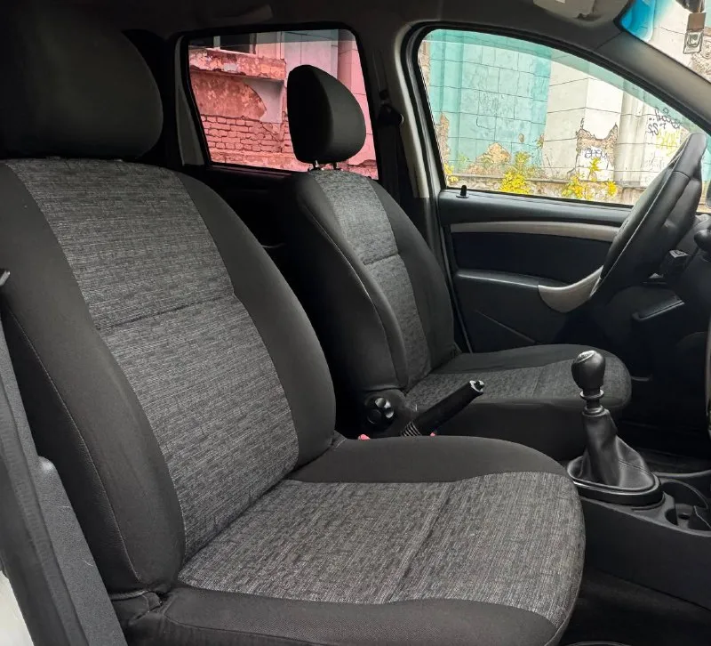 Продаю renault duster 2014 пробег 137.000 объем двигателя 2.0 механика 6 ступка полный привод ! газ/бензин состояния идеальное все стекла родные готов на любые проверки по кузову нюансов нету !! авто без запретов, залогов и штрафов за машиной очень ухаживали есть все необходимое для комфортного вождения. салон чистый, ухоженный комплектация, подогрев стекол, стеклоподъемники, кондиционер, мульти руль, bluetooth, подогрев сидений в машине есть все для удобства цена 890.000 +79495278015 - фотография - 7