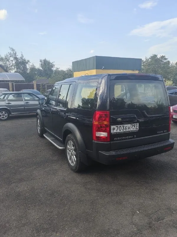Land rover discovery 2.7 tdv6 se, at,2008 года(по вин.2009) пробег 180.000 км машина без дтп в родном окрасе, обслужен, только произведён ремонт форсунок. работает всё в штатном режиме кроме ручника. вместительный салон и просторный багажник делают его удобным для длительных поездок. экономичный двигатель и простота обслуживания также являются значимыми преимуществами для повседневного использования. пневма в отличном состоянии, все обслужено. цена 1,100,000₽ тел:+7949 498 22 42 📞 звоните: +7(949)4982242 - фотография - 7