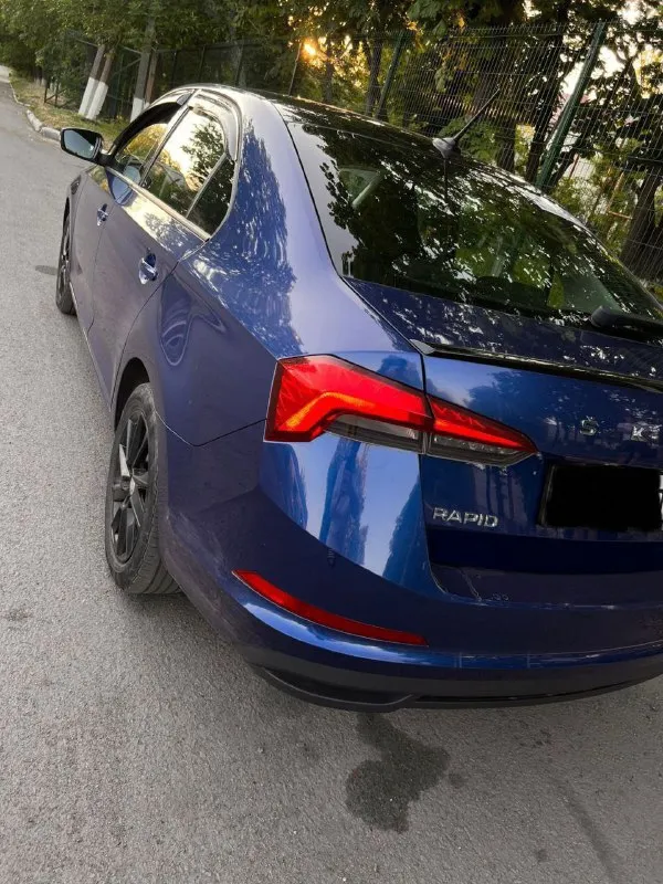 Skoda rapid ( skoda рапид) 2020г. в. пробег 174.000т. км (оригинальный) 1.6 mpi кпп механика 5 ст. 2 владельца 2 ключа 2 комплекта резины (зима nokian) (лето continental) диски литые r16 сервисная книга (со всеми заказ нарядами) мульти руль ( с подогревом) электро зеркала (с подогревом) климат контроль 4 электро стеклоподьемника подогрев всех сидений (комбинированные тряпка с алькантарой) подогрев лобового и заднего стекла хорошая мультимедиа адаптивно линзовая оптика (автоматический подсвет обочины)(птф галоген) функция (проводи домой) датчик света датчик дождя круиз контроль из заводских допов (чёрная крыша, лип спойлер) автомобиль в отличном состоянии (вся в родном окрасе!!!) любые проверки цена 1.500.000т. р. (хорошим людям хороший торг) город осмотра (антрацит, красный-луч) номер для связи +79592048737 +79591006040 больше автомобилей у нас на страницах телеграм t. me/andrey_ser. .. вконтакте vk. com/id863249188 однокласники ok. ru/profile/58.. . 📞 звоните: +7(959)2048737 - фотография - 4