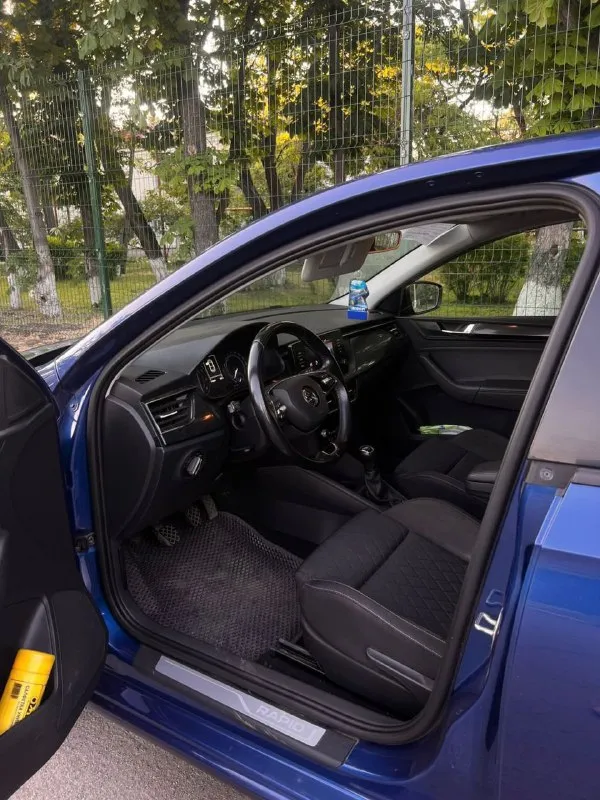 Skoda rapid ( skoda рапид) 2020г. в. пробег 174.000т. км (оригинальный) 1.6 mpi кпп механика 5 ст. 2 владельца 2 ключа 2 комплекта резины (зима nokian) (лето continental) диски литые r16 сервисная книга (со всеми заказ нарядами) мульти руль ( с подогревом) электро зеркала (с подогревом) климат контроль 4 электро стеклоподьемника подогрев всех сидений (комбинированные тряпка с алькантарой) подогрев лобового и заднего стекла хорошая мультимедиа адаптивно линзовая оптика (автоматический подсвет обочины)(птф галоген) функция (проводи домой) датчик света датчик дождя круиз контроль из заводских допов (чёрная крыша, лип спойлер) автомобиль в отличном состоянии (вся в родном окрасе!!!) любые проверки цена 1.500.000т. р. (хорошим людям хороший торг) город осмотра (антрацит, красный-луч) номер для связи +79592048737 +79591006040 больше автомобилей у нас на страницах телеграм t. me/andrey_ser. .. вконтакте vk. com/id863249188 однокласники ok. ru/profile/58.. . 📞 звоните: +7(959)2048737 - фотография - 7