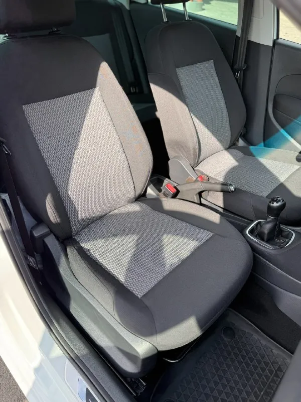 В продаже в луганске.
Volkswagen polo ( volkswagen поло)
Объем мотора: 1.6 бензин mpi
Коробка передач: механика
Привод: передний
Пробег: 168 тыс км
Год: 2014
800 000 Руб торга нет!
Автомобиль в идеальнейшем состоянии. Комплектация максимальная:
- Подогревы сидений
- Противотуманки
- Климат контроль
- Электропакет полный
- Штатная музыка
- Кожаный руль
Оригинальный пробег, один собственник, полностью в родной краске, зеленая автотека, всю жизнь в краснодарском крае(рыжиков и т. Д. Нет и никогда не было). Полностью обслужен.
Возможен трейд-ин
Возможна продажа в кредит
+79591833226 (Если нет связи-whatsapp, telegram(lugovska1a))
📞 Звоните: +7(959)1833226 - фотография - 6