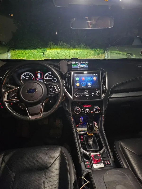 Продаётся subaru forester 2021 года выпуска с двигателем 2.5 цена: 2800000 ₽ год: 2021 пробег: 42000 км двигатель: 2.5 литра (171 л. с.) кпп: линейный вариатор (cvt) привод: полный комплектация: premium состояние: идеальное vin: jf2skauc4mh556737 собственник: 1 владелец (в птс чисто) музыка harman kardon двухзонный климат-контроль. подогрев передних сидений, подогрев руля. камера заднего вида apple carplay и android auto. бесключевой доступ и запуск двигателя кнопкой. расход около 10.2 л/100 км в смешанном цикле. звоните +79493416577 для осмотра, г. макеевка. с удовольствием отвечу на все вопросы! 📞 звоните: +7(949)3416577 - фотография - 9