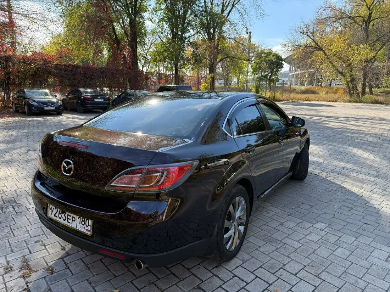 Продам mazda 6 gh 2008 год двигатель 2.0, газ/бензин автоматическая коробка передач 219 тысяч оригинального пробега комплектация luxury (редкая), bi-xenon линзы, адаптивное освещение, датчик света, дождя, кожаный салон, электро привод сидений с памятью, подогрев сидений, заводская аудио система bose, штатный саб и дополнительный в багажнике, парктроники перед/зад. авто в хорошем состоянии, ничего не стучит, не гремит, двигатель, на отлично, полностью обслужена, каких либо вложений авто не требует. я собственник, машина с первых дней можно сказать в одной семье, покупал ее у родственника. цена: 1 150 000р тел. : +7949 414 89 84 осмотр г. донецк. 📞 звоните: +7(949)4148984 - фотография - 6