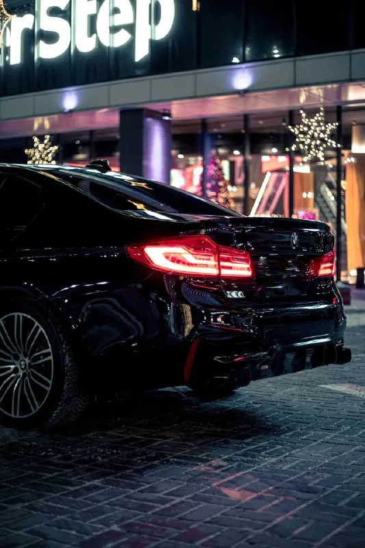 Bmw g30 540i 2017г. 3.0 бензин. b58 gen1. возможно продажа с летними дисками (ковка r20 2k forged) и резиной mps4s! в отличном состоянии всегда обслуживания вовремя! масло каждые 5000км! обслуживалась в m service 61 в ростове! по машине: - камеры 360, круговой обзор, все ассистенты! тормоза 374мм, пред топ, в народе лучшие помимо 395 в машине установлен чип от mg flasher (без лютых стейджов! есть возможность выката в сток!) кастом выхлоп от atm, даунпайп, трасса, банка, без заслонок(есть возможность поставить) очень бархатистый звук! - кованые диски 2k forged! 20 размера. настоящая ковка. крепкие и легкие! - так же в комплекте зимние диски r19 ориг на мишке, лето тоже на michelin pilot sport 4s! - стоят пружины vogtland -30 (стоковые отдам в подарок) - charge pipe от cts! - тормоза передние новые - задние 25тыс - колодки новые в круг. - за машину не стыдно! только 100 бензин. любые проверки! ни одной не оригинальной запчасти! с продажей не тороплюсь, 📞 звоните: +7(949)1317666 - фотография - 7