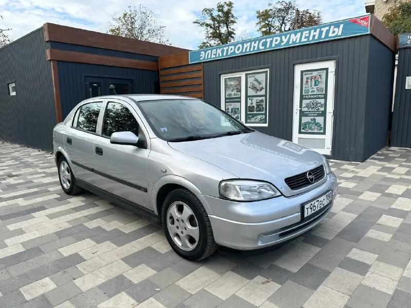 ❗продам opel astra g❗ год выпуска 2000, 1.8 (x18xe самый надежный и без масложора), коробка: автомат пробег: 306.500км (родной) ✅цена: 475.000 руб небольшой торг 📑любой вид переоформления, я вписан в птс. 2 хозяина. vin: wolotgf48y5186466 ♻автомобиль в отличном состоянии. в идеале, масло не берет, работает ровно, тянет хорошо. коробка работает отлично, без пинков и рывков, ходовая вся мягкая и сбитая. ♻комплектация: усилитель руля, стеклоподъемники, кондиционер (заправлен и полностью обслужен), центральный замок, электрорегулировка боковых зеркал, abs, esp, подушки безопасности. 🏠осмотр днр, г. амвросиевка подробности по телефону: +79493060188 (telegram, whatsapp) 📞 звоните: +7(949)3060188 - фотография - 4