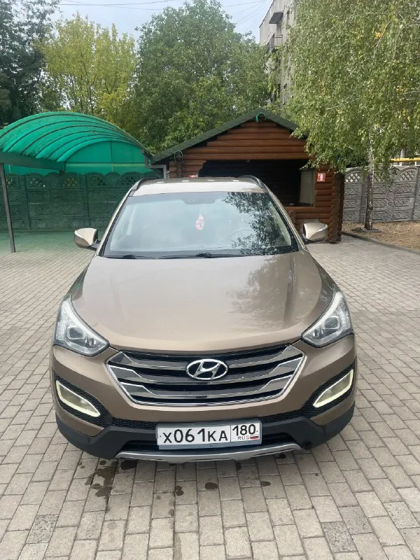 Продам: hyundai santa fe 2,2 год выпуска: 2013 топливо: дизель тип кпп: 6-акп пробег: 193.000 км ✅ 1 владелец по птс❗ - автомобиль в хорошем состоянии, гаражное хранение. официал не пригон масло, фильтра, антифриз, колодки, аккумулятор, резина - заменены. ✅ двигатель-работает отлично. - по ходовой части без нареканий. ✅ комплектация: - климатконтроль - датчик света и дождя - подогрев сидений передние и задние - камера зад. вида - парктроник и многое другое ✅ документы: - птс оригинал, без штрафов и ограничений на регистрацию. - продажа с переоформлением в мрео❗ 📍осмотр в г. кировское цена: 2. 000.000 руб т. +79493505298 📞 звоните: +7(949)3505298 - фотография - 1