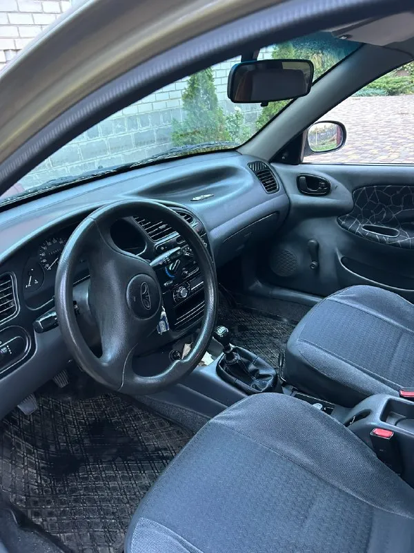 Продам: daewoo sens 2003 г. в. ✅польский кузов 👍🏻 нет рыжиков от слова совсем!!! ✅двигатель 1.3 в отличном состоянии💣 ✅пробег 183 т. км родной 💯% ✅коробка в отличном состоянии 🚀 ✅ходовая часть на 5 ✅салон чистый, не курили 🚭 ✅один хозяин, птс оригинал! ✅документы в порядке 📃 ✅гаражное хранение 📞 +7 (959) 553-11-10 александр 📞 звоните: +7(959)5531110 - фотография - 6
