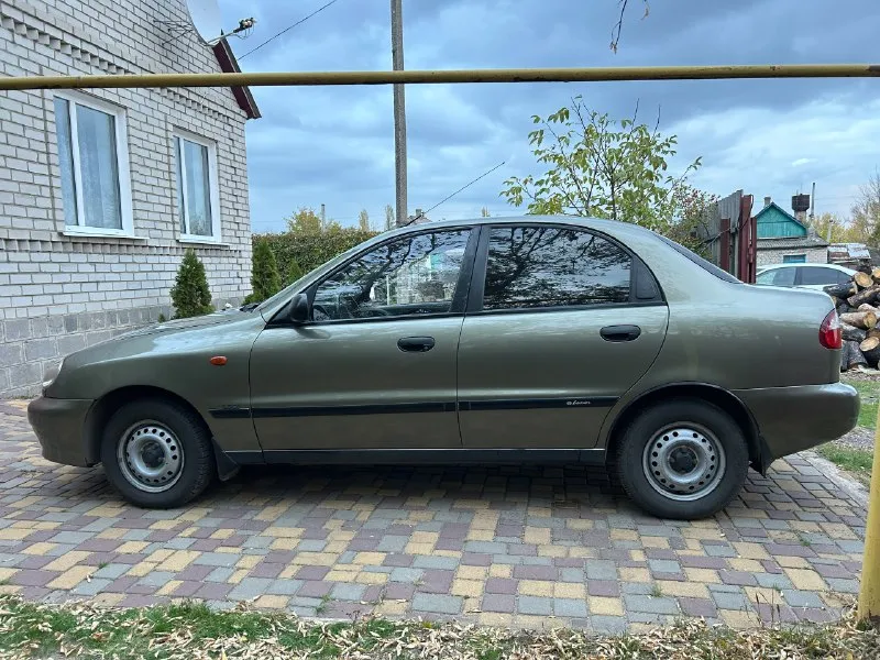 Продам: daewoo sens 2003 г. в. ✅польский кузов 👍🏻 нет рыжиков от слова совсем!!! ✅двигатель 1.3 в отличном состоянии💣 ✅пробег 183 т. км родной 💯% ✅коробка в отличном состоянии 🚀 ✅ходовая часть на 5 ✅салон чистый, не курили 🚭 ✅один хозяин, птс оригинал! ✅документы в порядке 📃 ✅гаражное хранение 📞 +7 (959) 553-11-10 александр 📞 звоните: +7(959)5531110 - фотография - 9