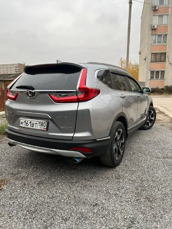 Продам honda cr-v touring 2019 года в максимальной комплектации, таких в донецке единицы, не путать с комплектацией ex, (пробег 42 тысячи км, полный привод, два ключа, климат контроль, адаптивный круиз контроль, контроль мертвых зон, система экстренного торможения, подогрев сидений, удержание в полосе, передние фары адаптивный led ближний и дальний, задние стопы led, кожаный салон, память сидений, панорамная крыша, зеркало с автозатемнением и пультом для ворот, аудиосистема 9+1 с сабвуфером. покупал для себя три года назад на аукционе в америке с минимальным ударом, ремонт производили в донецке. безопасность вся целая, подушки не стреляны. идеальное состояние. полностью обслужена. цена 2830000руб, пробег 42000км. гдонецк. + 7 (949)387-81-07 николай. 📞 звоните: +7(949)3878107 - фотография - 5