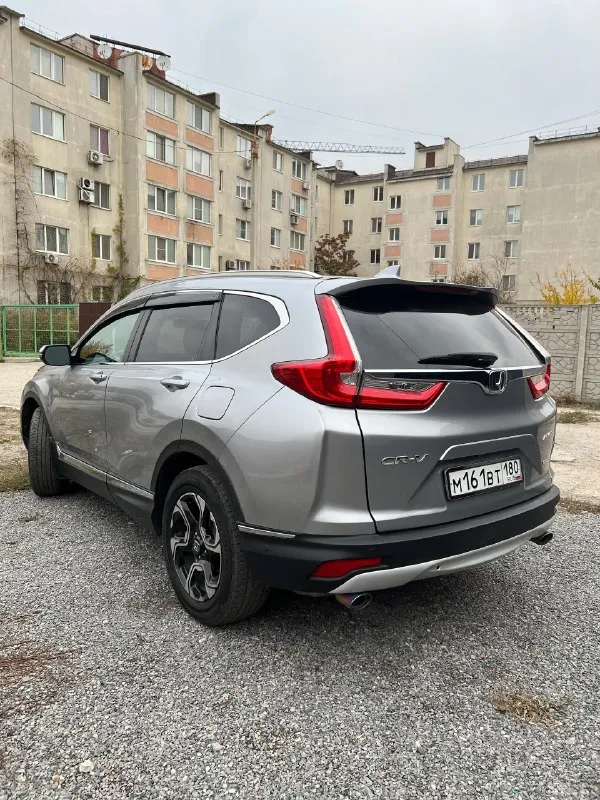 Продам honda cr-v touring 2019 года в максимальной комплектации, таких в донецке единицы, не путать с комплектацией ex, (пробег 42 тысячи км, полный привод, два ключа, климат контроль, адаптивный круиз контроль, контроль мертвых зон, система экстренного торможения, подогрев сидений, удержание в полосе, передние фары адаптивный led ближний и дальний, задние стопы led, кожаный салон, память сидений, панорамная крыша, зеркало с автозатемнением и пультом для ворот, аудиосистема 9+1 с сабвуфером. покупал для себя три года назад на аукционе в америке с минимальным ударом, ремонт производили в донецке. безопасность вся целая, подушки не стреляны. идеальное состояние. полностью обслужена. цена 2830000руб, пробег 42000км. гдонецк. + 7 (949)387-81-07 николай. 📞 звоните: +7(949)3878107 - фотография - 6