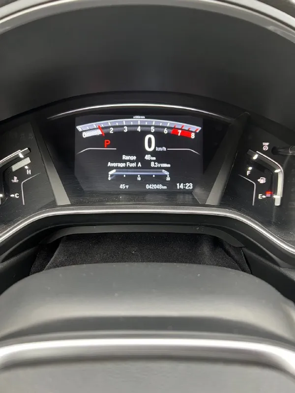 Продам honda cr-v touring 2019 года в максимальной комплектации, таких в донецке единицы, не путать с комплектацией ex, (пробег 42 тысячи км, полный привод, два ключа, климат контроль, адаптивный круиз контроль, контроль мертвых зон, система экстренного торможения, подогрев сидений, удержание в полосе, передние фары адаптивный led ближний и дальний, задние стопы led, кожаный салон, память сидений, панорамная крыша, зеркало с автозатемнением и пультом для ворот, аудиосистема 9+1 с сабвуфером. покупал для себя три года назад на аукционе в америке с минимальным ударом, ремонт производили в донецке. безопасность вся целая, подушки не стреляны. идеальное состояние. полностью обслужена. цена 2830000руб, пробег 42000км. гдонецк. + 7 (949)387-81-07 николай. 📞 звоните: +7(949)3878107 - фотография - 7