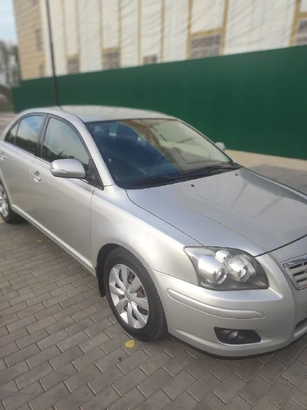 Toyota avensis 2006 рестайлинг. куплена в автосалоне в 2007. 1.8 механика. пробег 207 тыс. км. состояние хорошее, один владелец. цена 700 тыс. руб +79493828589 - фотография - 3