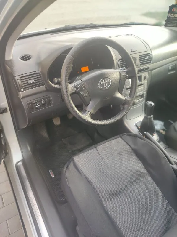 Toyota avensis 2006 рестайлинг. куплена в автосалоне в 2007. 1.8 механика. пробег 207 тыс. км. состояние хорошее, один владелец. цена 700 тыс. руб +79493828589 - фотография - 6