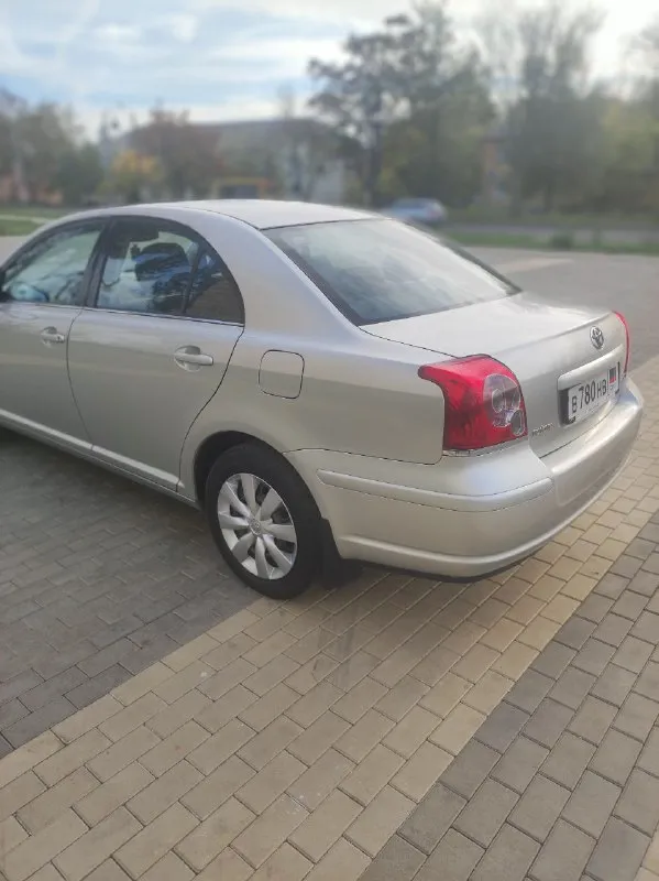 Toyota avensis 2006 рестайлинг. куплена в автосалоне в 2007. 1.8 механика. пробег 207 тыс. км. состояние хорошее, один владелец. цена 700 тыс. руб +79493828589 - фотография - 7