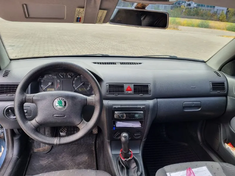 Продам skoda octavia tour, 2007 г. в., 1.6, мкп. пробег 190 тыс, оцинкованный кузов, стекла все родные, подушки на месте, ходовая обслужена, кондиционер работает. машина донецкая, не пригон. просмотр донецк. 680 000 руб. 📞 +7(949)5048673 павел 📲 tg: галина 📞 звоните: +7(949)5048673 - фотография - 5