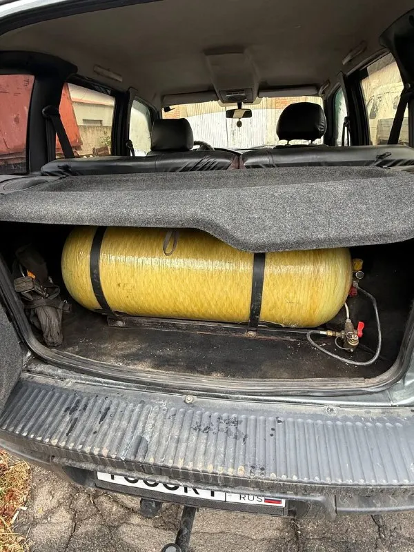 Продам chevrolet niva год 2016 пробег: 220 000 км цена 550 000 руб +7 949 333 3055 анатолий донецк, газ метан, рф учет. автомобиль на ходу, без вложений, один собственник, пробег 220 тыс честный, установлен и оформлен газ метан, перед поездкой в мрэо установлен новый фаркоп ( в пользовании не был), установлены центральный замок и сигнализация, дтп не было, местами подкрашивали рыжики, находится в донецке ( ул. левобережная) обмен интересен только на гос номер 001 с небольшой вашей доплатой. - фотография - 9