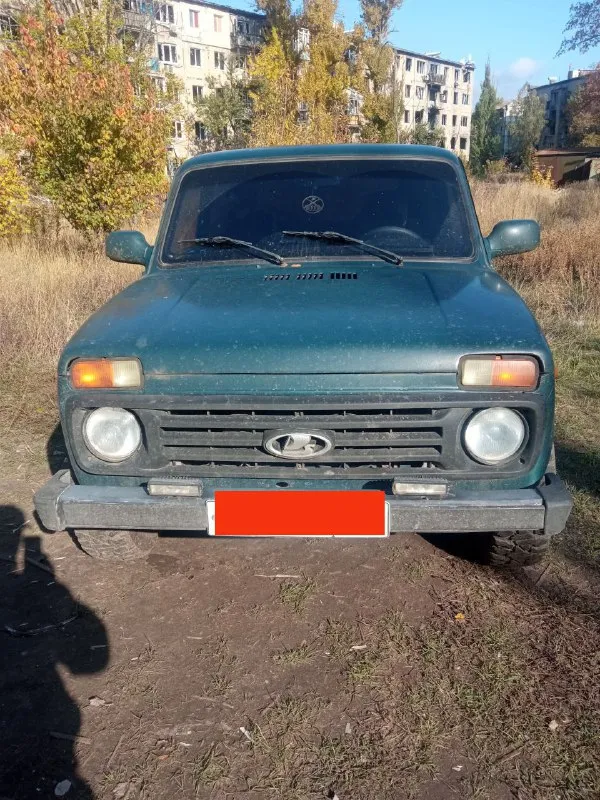 Продам ваз. ... нива. год 1998. я хозяин. в отличном состоянии, не гнилая, вложений не требуется. карбюраторная. все масла и жидкости поменяны. мотор масло не ест. от замены до замены. по коробке все отлично. за машиной следил. учет рф цена 350 т. р. реальному покупателю торг. город енакиево по всем вопросам писать в телеграмм - фотография - 3