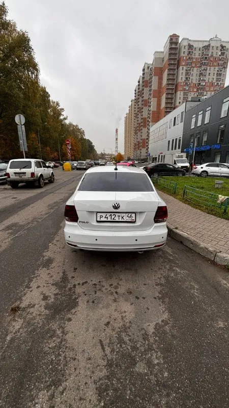 Продаю фольцваген поло
Двигатель 1.6 110 л. С
Коробка механика
Пробег 199500
В отличном внешнем и техническом состоянии, не требующая абсолютно никаких вложений.
Бережный уход и своевременное обслуживание. Сделано большое то с заменой всех жидкостей и агрегатов.
В такси не использовалась. ... ...
Цена: 950000
Тел: 89508788327
Город донецк - фотография - 5
