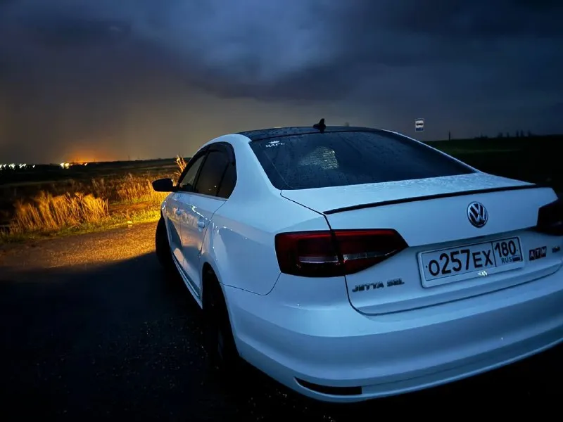Продам volkswagen jetta
Год: 2014
Объем: 1.8 tsi sel
Коробка: автомат (aisin)
Пробег:130000миль
Комплектация : кнопка старт-стоп, круиз контроль, системы esp, abs, центральный замок, бортовой компьютер, штатная мультимедия, мультируль,2 комплекта легкосплава r17-r18,выглоп от атм регулируемый.
Цена 1.150🍋
+79496284620
📲 Tg: wladislav
📞 Звоните: +7(949)6284620 - фотография - 4