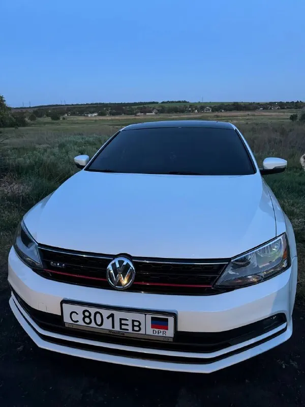 Продам volkswagen jetta
Год: 2014
Объем: 1.8 tsi sel
Коробка: автомат (aisin)
Пробег:130000миль
Комплектация : кнопка старт-стоп, круиз контроль, системы esp, abs, центральный замок, бортовой компьютер, штатная мультимедия, мультируль,2 комплекта легкосплава r17-r18,выглоп от атм регулируемый.
Цена 1.150🍋
+79496284620
📲 Tg: wladislav
📞 Звоните: +7(949)6284620 - фотография - 5