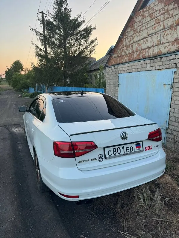 Продам volkswagen jetta
Год: 2014
Объем: 1.8 tsi sel
Коробка: автомат (aisin)
Пробег:130000миль
Комплектация : кнопка старт-стоп, круиз контроль, системы esp, abs, центральный замок, бортовой компьютер, штатная мультимедия, мультируль,2 комплекта легкосплава r17-r18,выглоп от атм регулируемый.
Цена 1.150🍋
+79496284620
📲 Tg: wladislav
📞 Звоните: +7(949)6284620 - фотография - 6